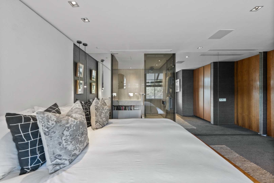 3 Bedroom Property for Sale in Mouille Point Western Cape